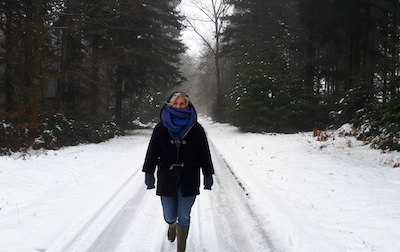 Claudine dans la neige du Morvan
