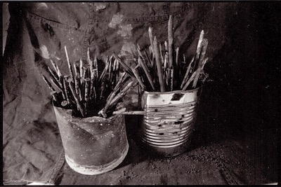 Vieux clous et vieilles boites