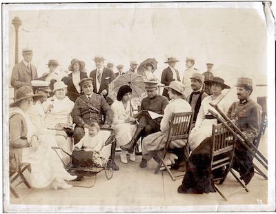 Alix et Bob dans le landeau - 1918 Alix et Bob dans le landeau - 1918